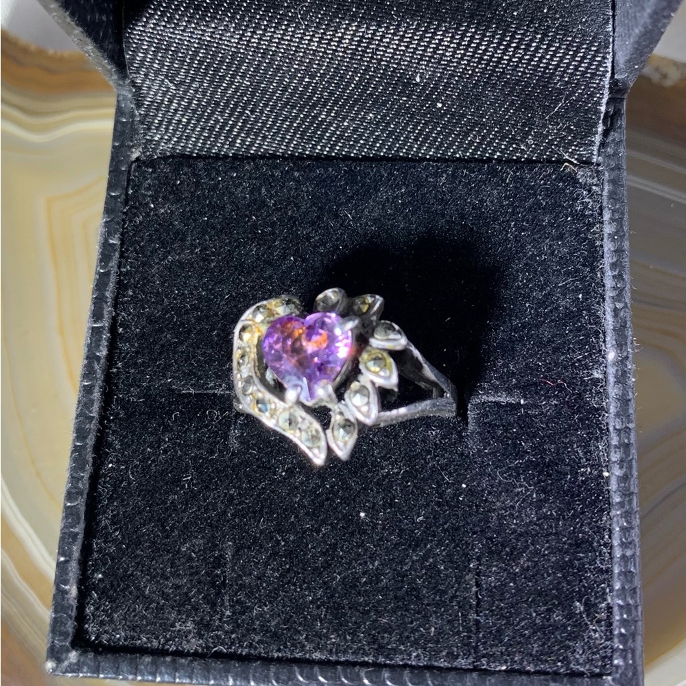 STERLING SILVER AMETHYST MARCASITE HEART VINTAGE RING SIZE 5.75
